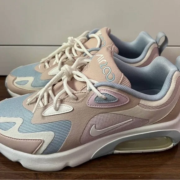 Nike Air Max 200 “Barely Rose” - Picture 3 of 4